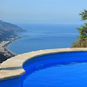 Almoezia Charming , Taormina Italia